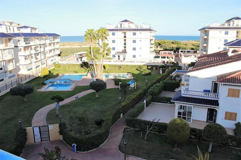 Bungalow Con Terraza La Mata Torre La Mata Exterior foto